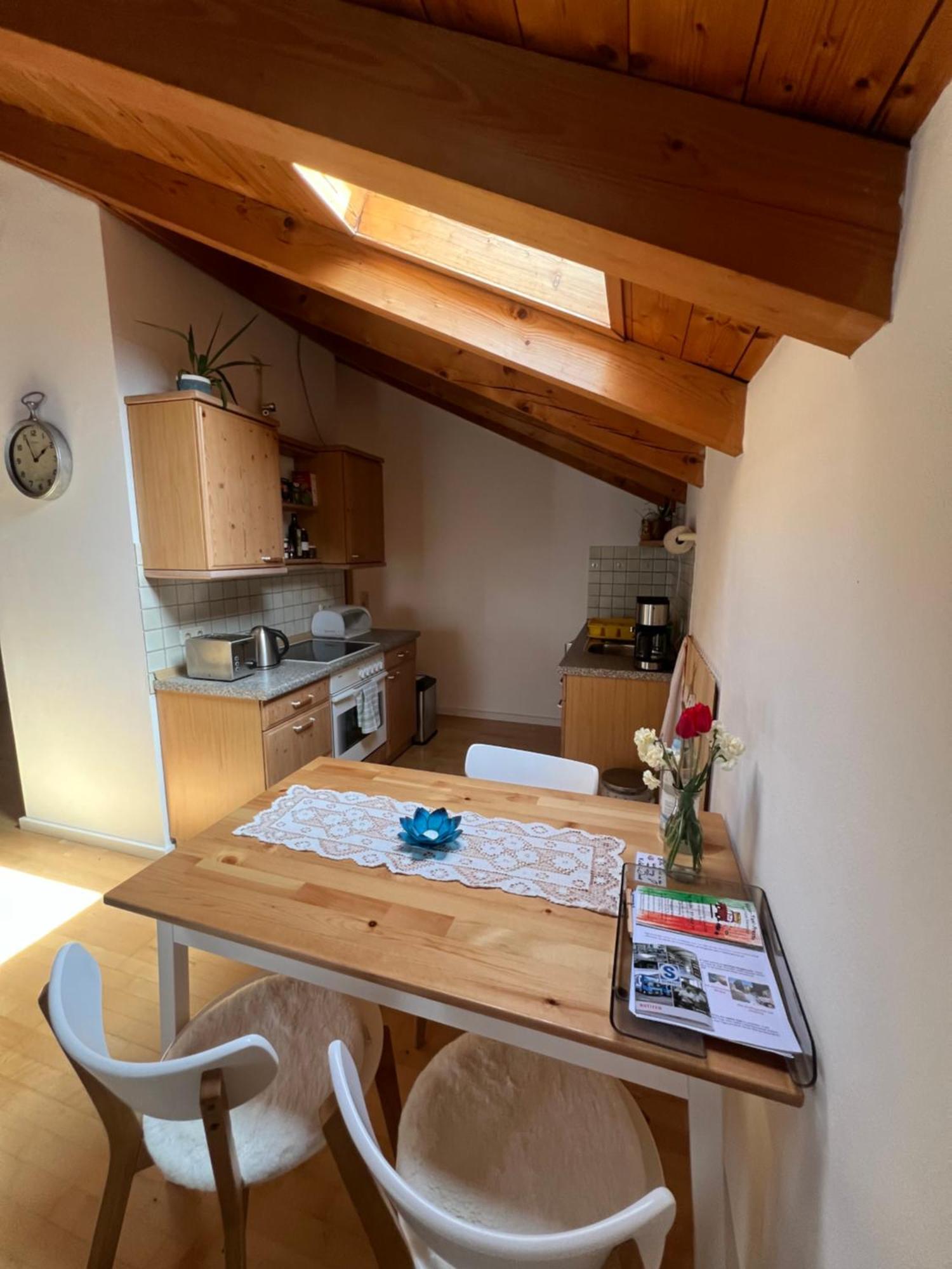 Gemuetliche Dachgeschosswohnung Mit Balkon Ainring Eksteriør bilde